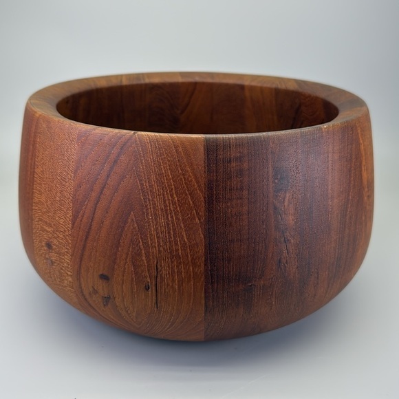 Vintage Danish Large Teak Bowl - Picture 2 of 9